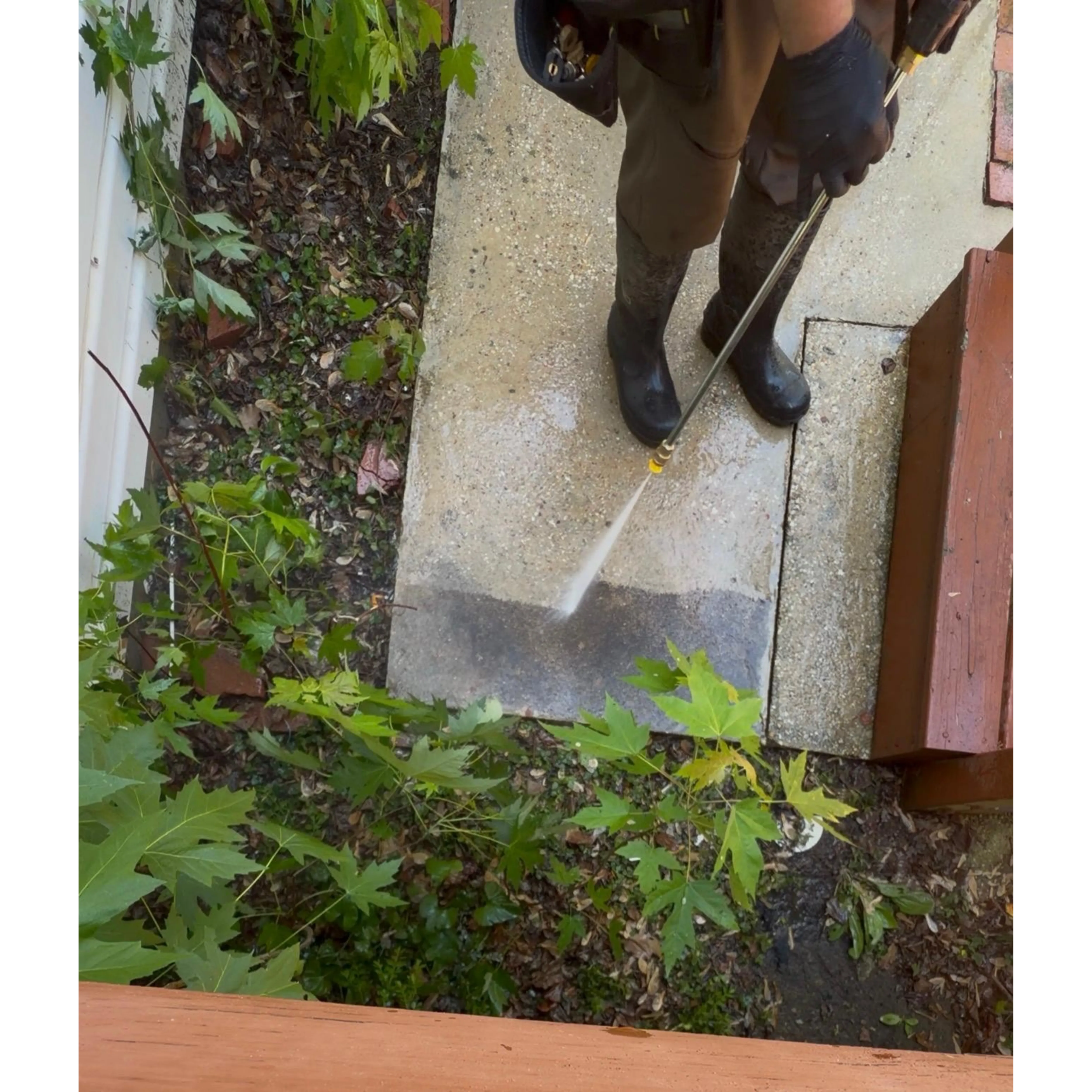 Kyle Andersen providing exterior cleaning in Northern Virginia